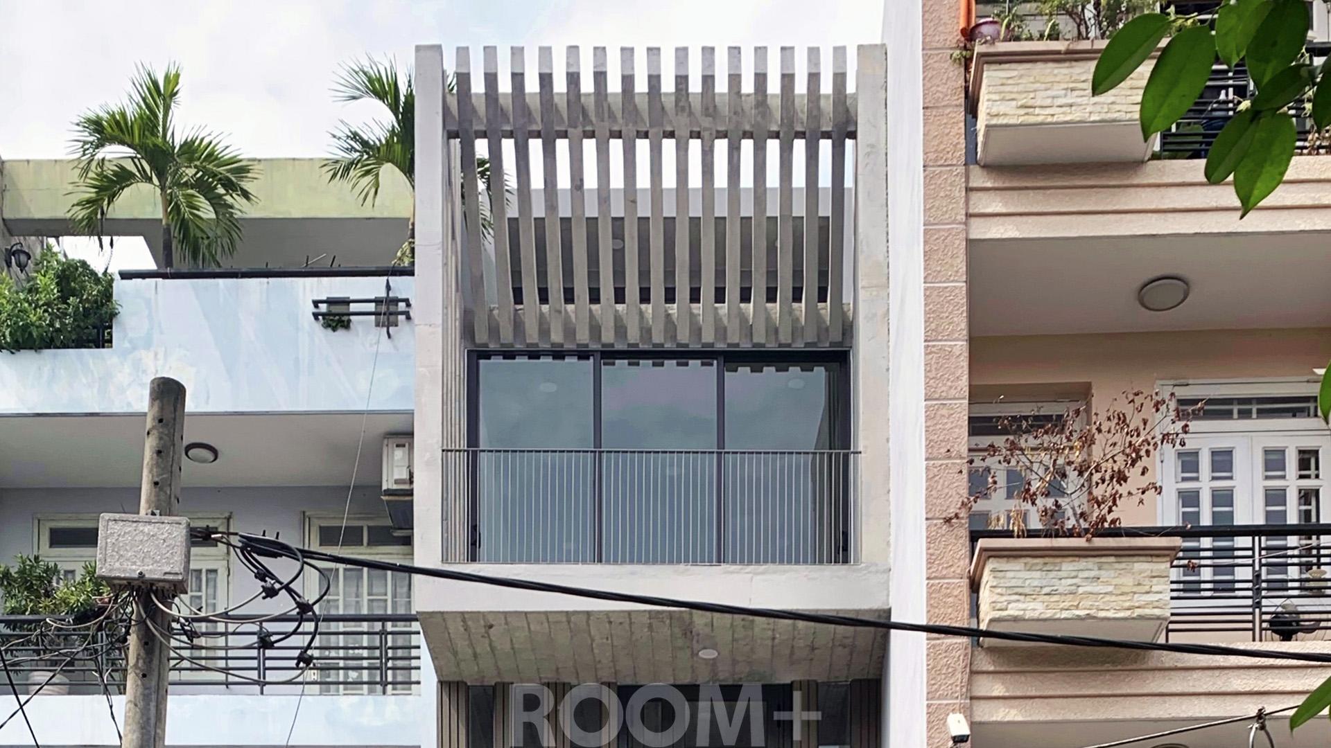 ROOM+ Stacking